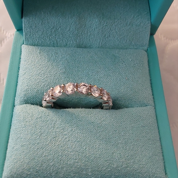 Women's Eternity Ring - Picture 1 of 2